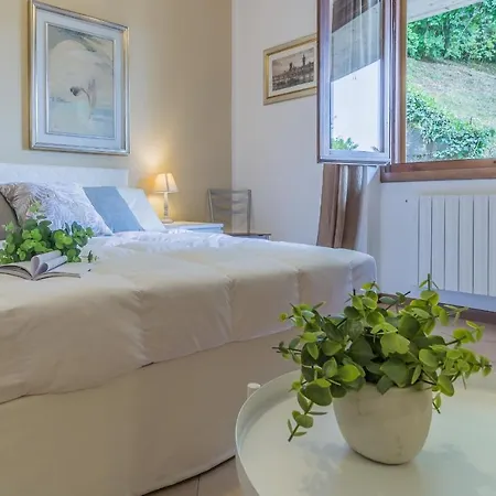 Lisander Apartmán *