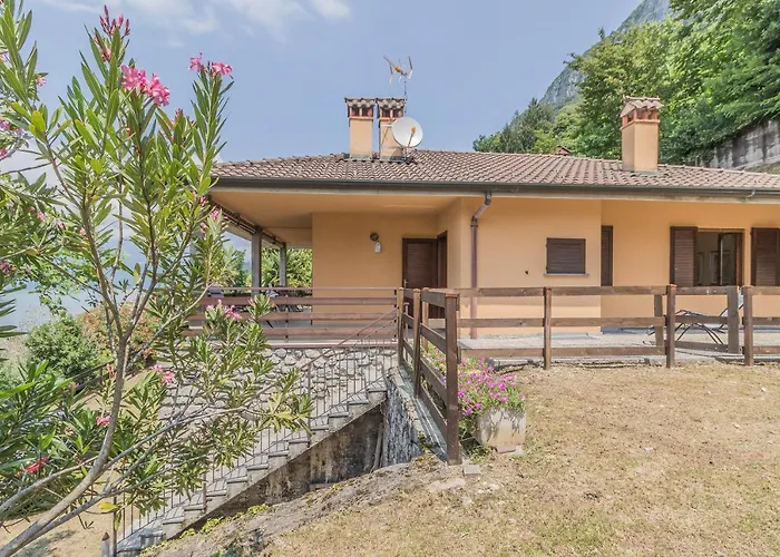 Lisander Lägenhet Varenna