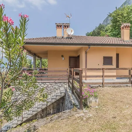 Lisander Appartement Varenna