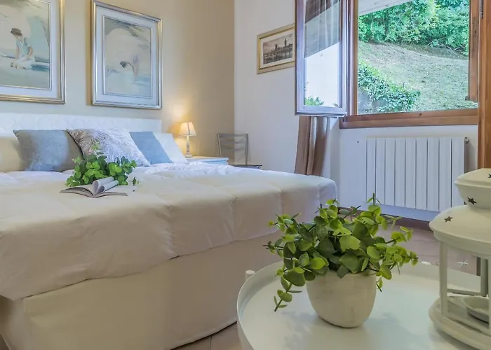 Lisander 아파트 *